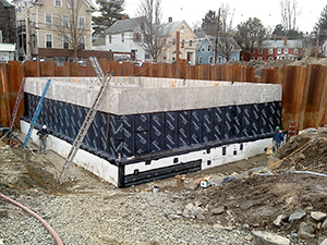 Large pit foundation waterproofing installation